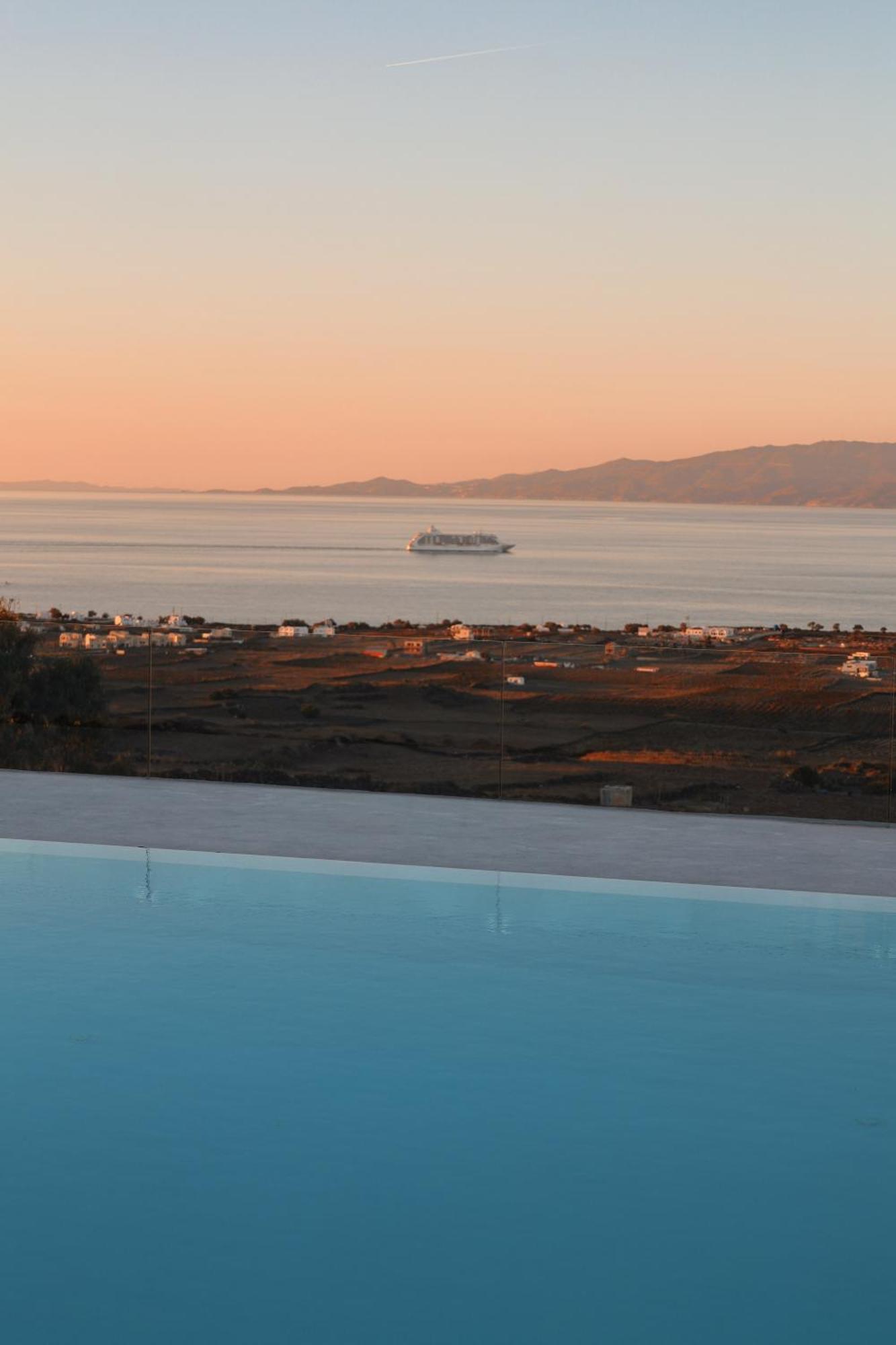 North Wind Luxury Suites Oia  Exterior foto